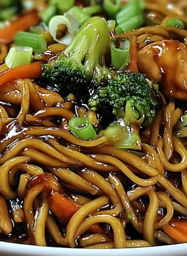 Extra saucy garlic chicken lo mein with tender chicken and flavorful noodles