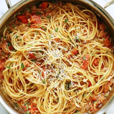 Delicious one pot pasta dish with fresh ingredients and vibrant colors